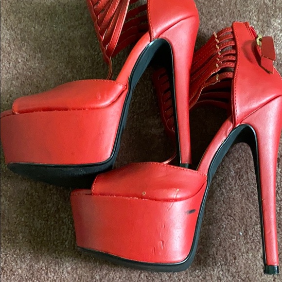 Red High Heels - Picture 3 of 4